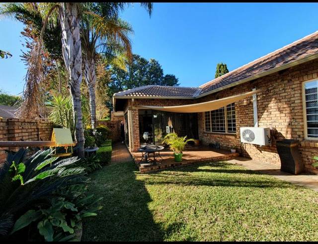 3 BEDROOM TOWNHOUSE FOR SALE IN ANNLIN